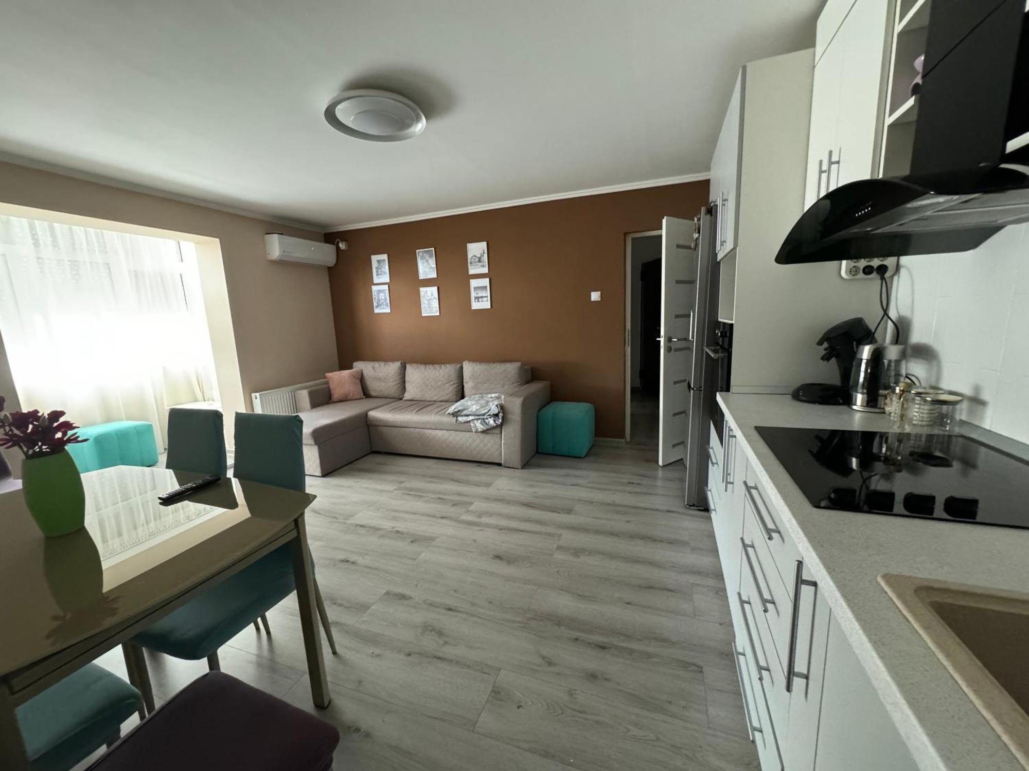 Maya Home Oradea Exteriör bild